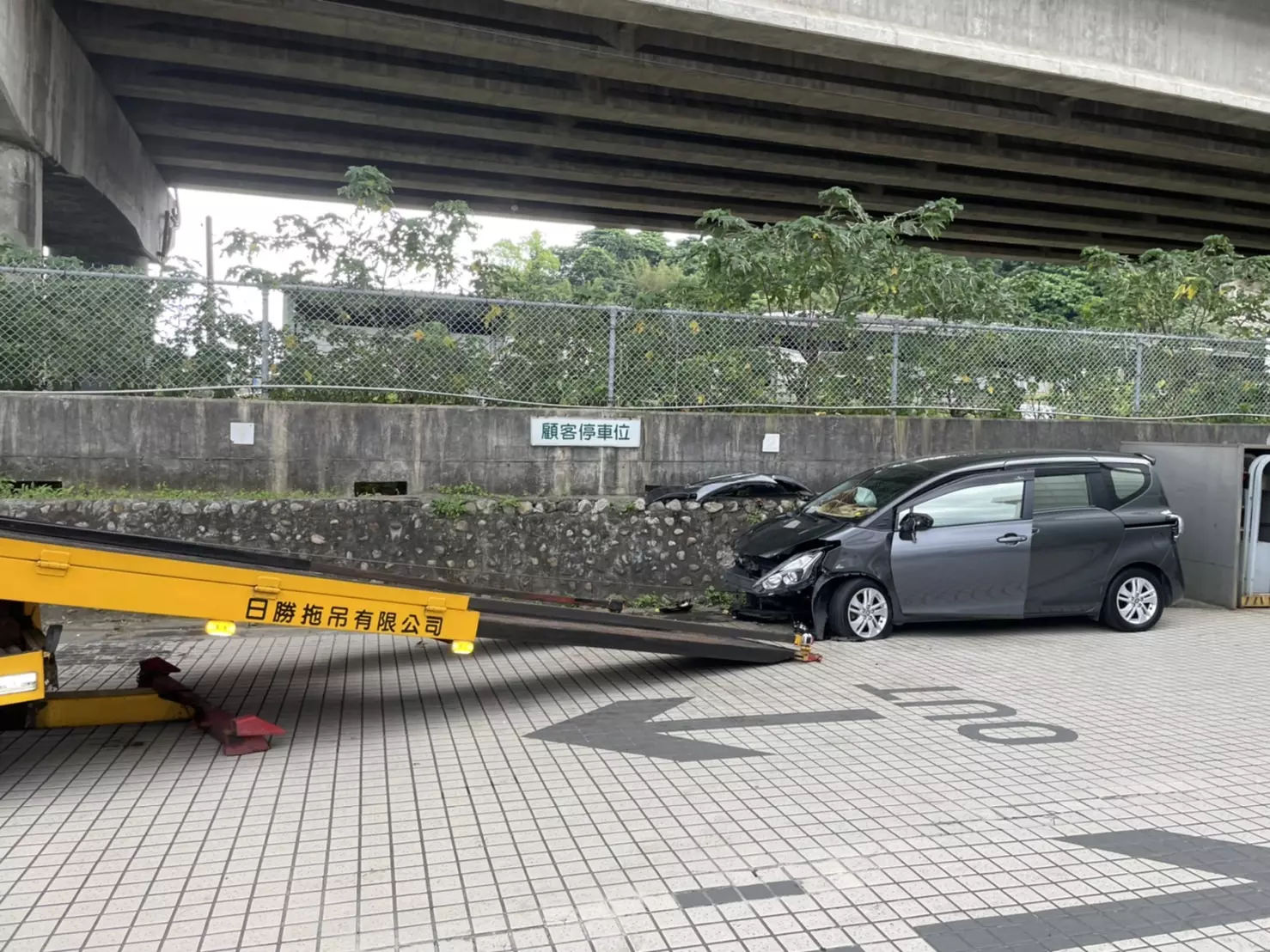 新北道路救援,台北道路救援,基隆道路救援,24小時道路救援-全天go道路救援-服務案例 (4)